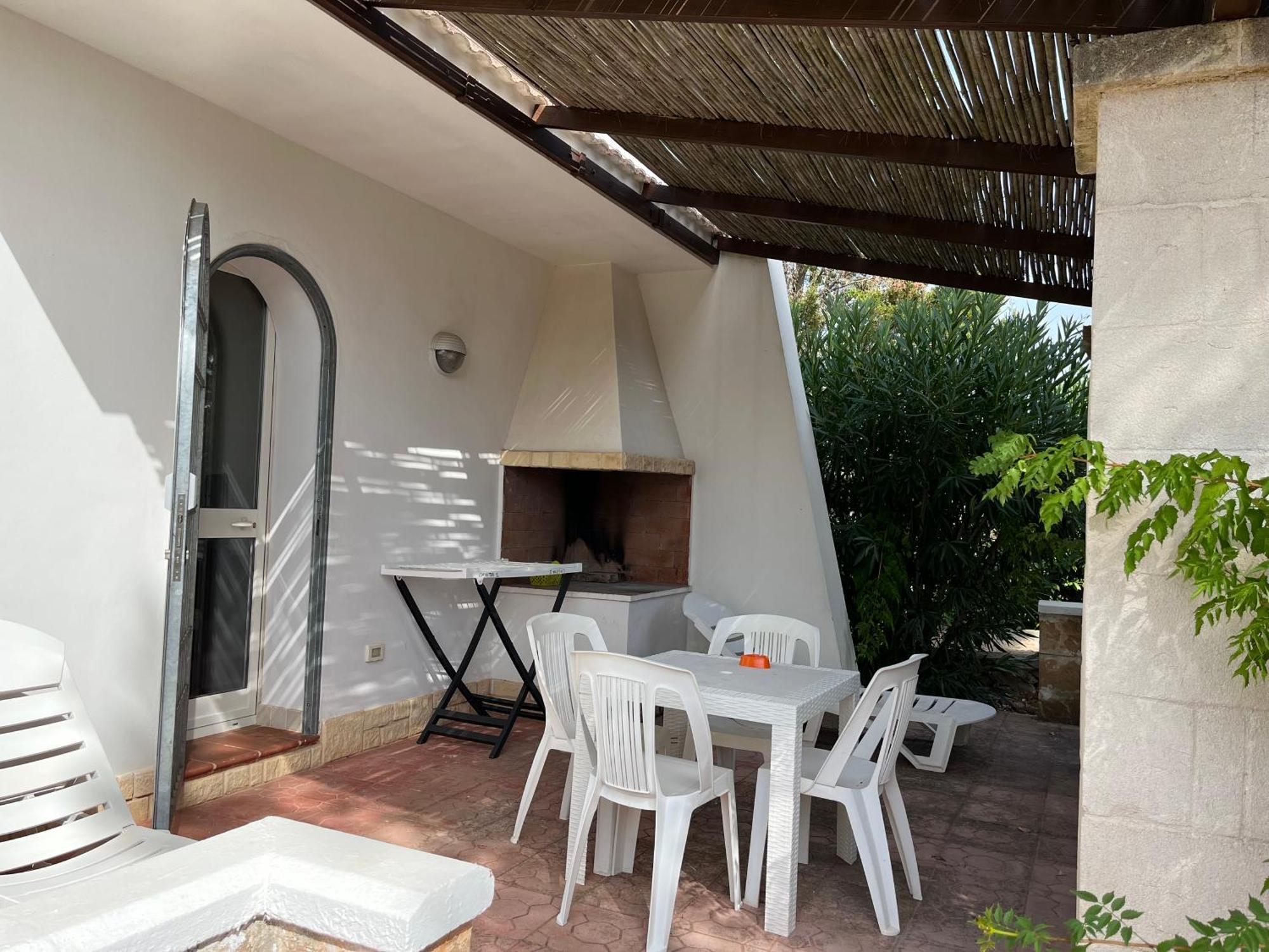Casette Masseria La Camardia Sava Exterior photo